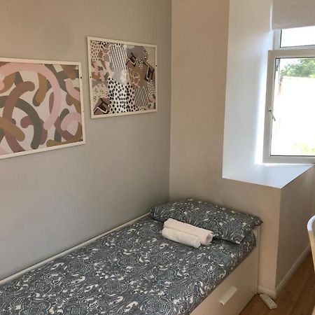 Single Bedrooms With Wifi And Underbed 10 Londres Exterior foto